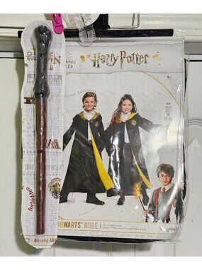 Harry Potter Hogwarts Kids Costume 7-8 Robe House Crests Hufflepuff Disguise